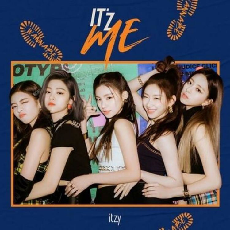 صورة ITZY - IT'Z ME (Random Ver.)